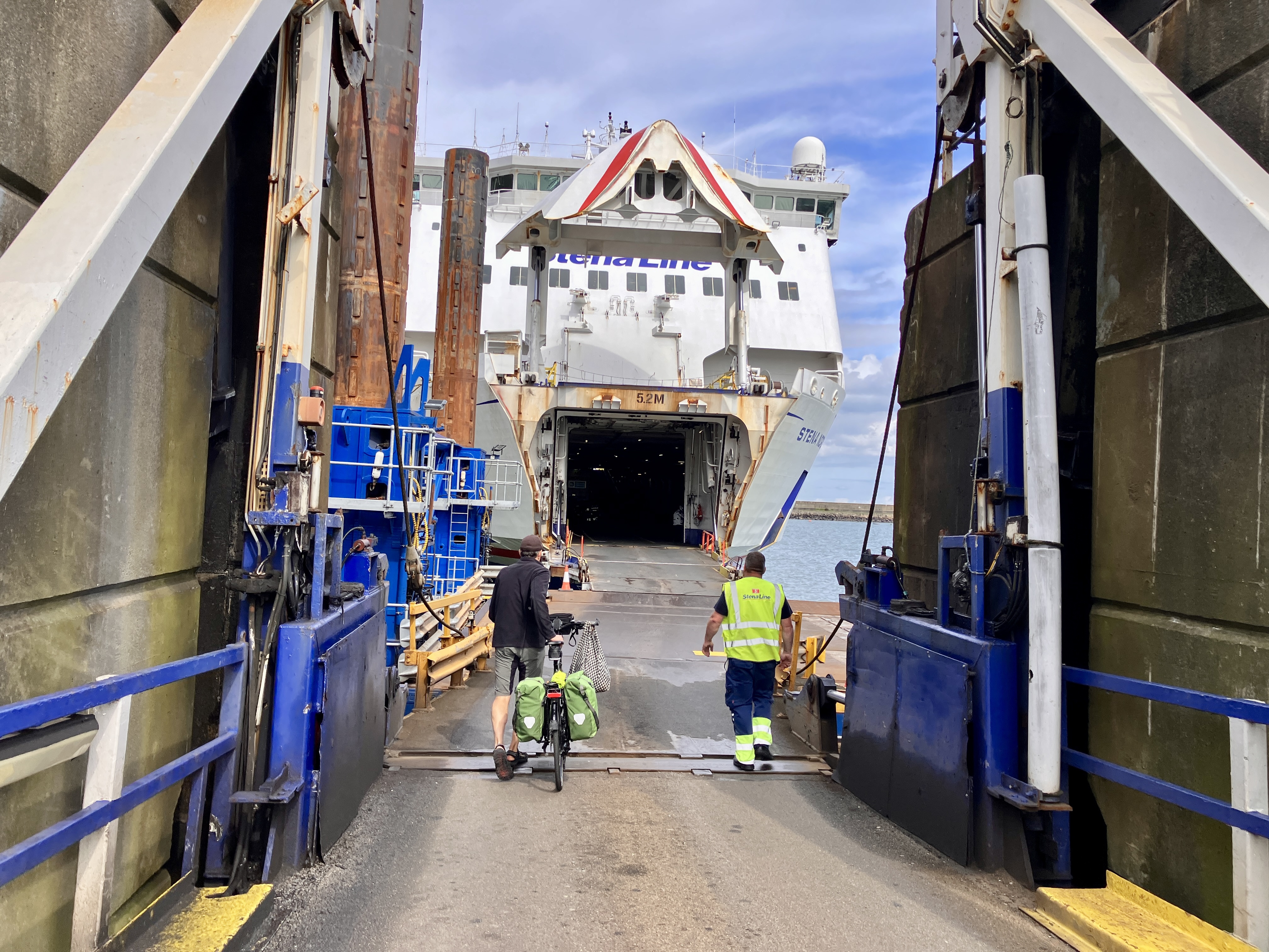 Wales to Brittany by bike. With a Stena Lines ferry boost. – Less